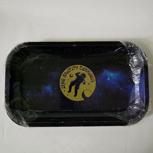 Zero Gravity Cannabis Rolling Tray With Spaceman Design - Picture 6 of 10